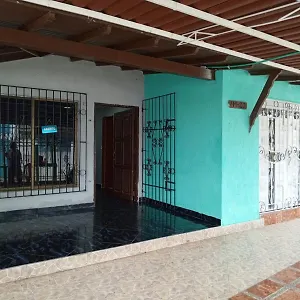  Pensión Sharly House Colombia