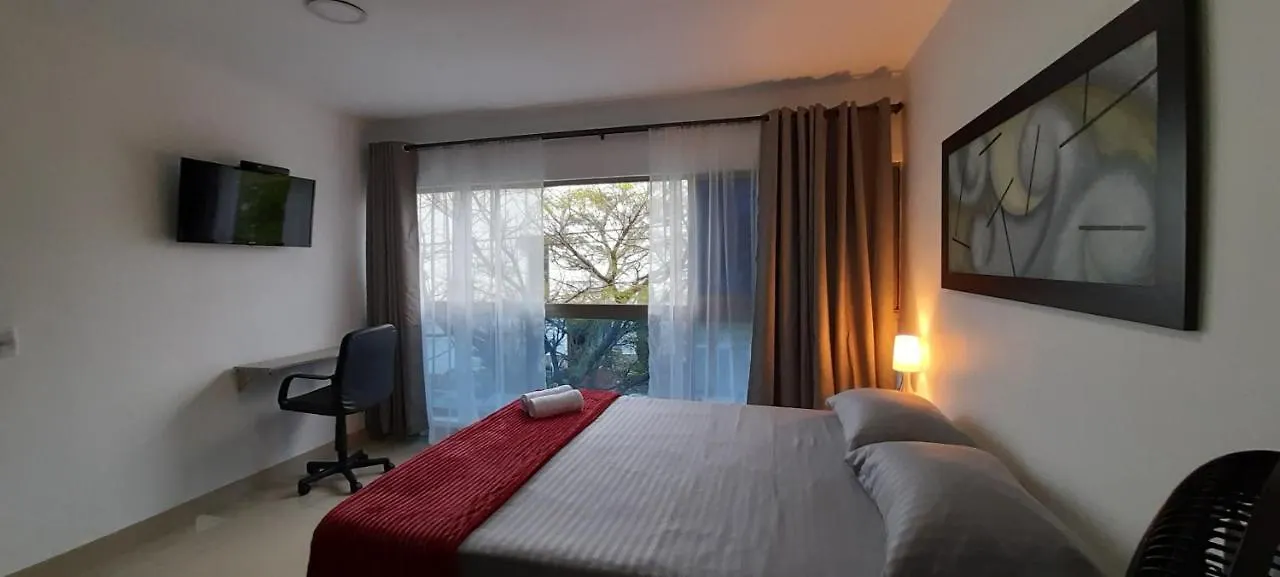 מלון מדיין Habitacion 302 Con Bano Privado Cerca A Laureles קולומביה
