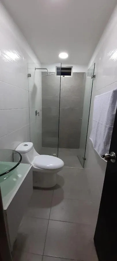 מלון מדיין Habitacion 302 Con Bano Privado Cerca A Laureles 3*,  קולומביה
